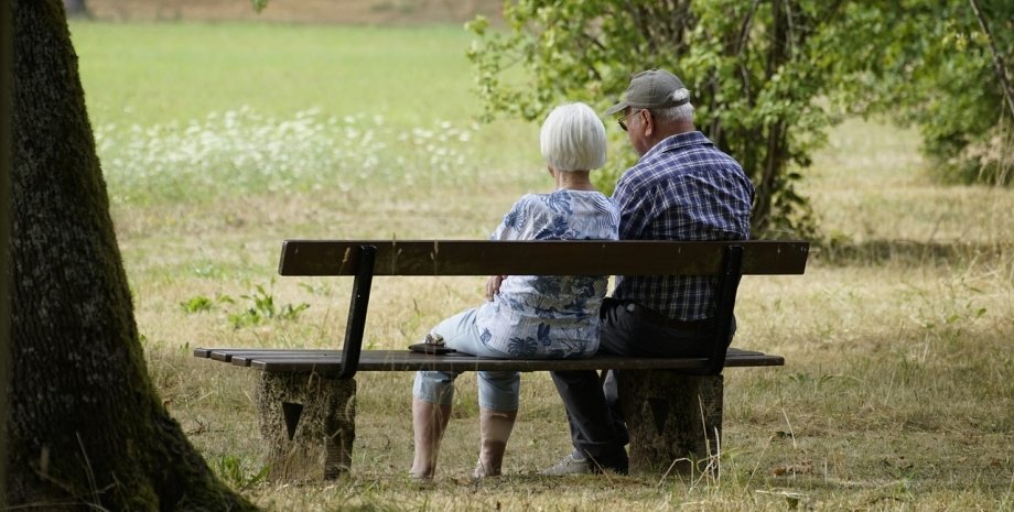 Почему пожилым людям необходимо дополнительное страховании жизни