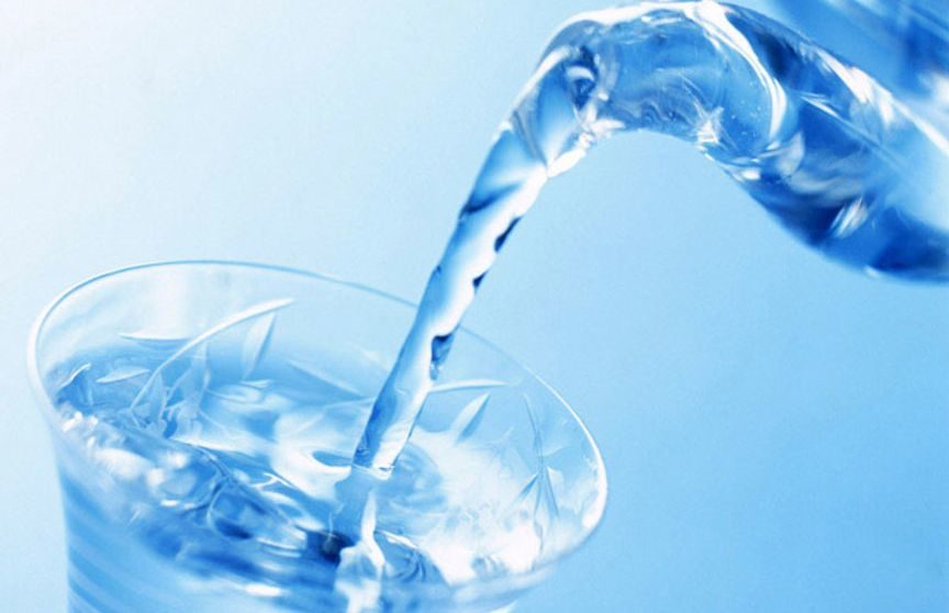 Why is it useful to drink water on an empty stomach?