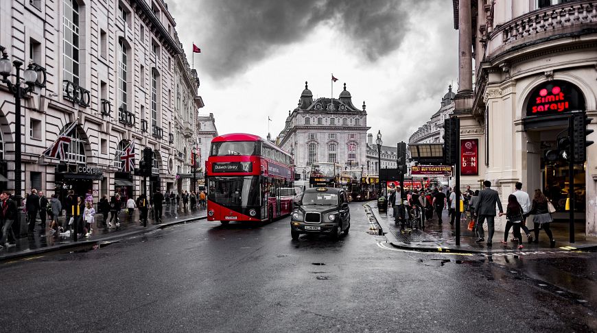 Каждый второй британец не имеет полиса страхования жизни