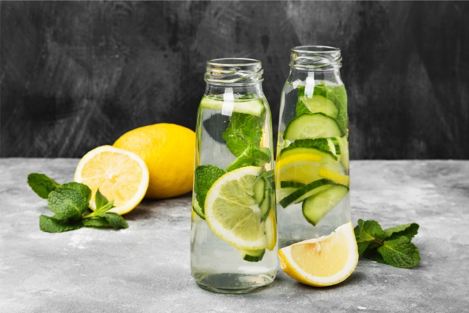 Nutritionist told what would happen if one drank water with lemon every day