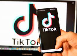 Даже несколько минут в TikTok могут навредить самооценке